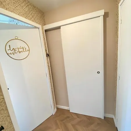 La Petite Oasis- Ideal Couple - Calme - Balcon Sud - Lumineux - 10min Du Centre & - Proche Centre Juno - Wifi Appartement *