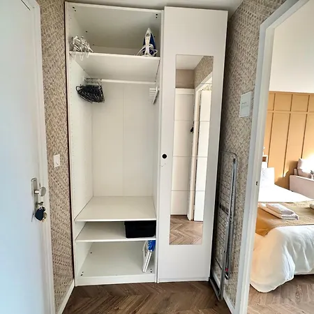 La Petite Oasis - Idéal Couple - Lumineux - Calme - 10min à Pieds Du Centre Ville&de La - Balcon Exposé Sud - 2km Du Centre Juno - Stationnement&wifi Gratuits * Courseulles-sur-Mer