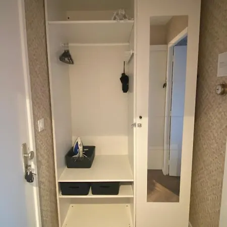Apartment La Petite Oasis- Ideal Couple - Calme - Balcon Sud - Lumineux - 10min Du Centre & - Proche Centre Juno - Wifi
