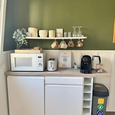 Apartment La Petite Oasis- Ideal Couple - Calme - Balcon Sud - Lumineux - 10min Du Centre & - Proche Centre Juno - Wifi Courseulles-sur-Mer