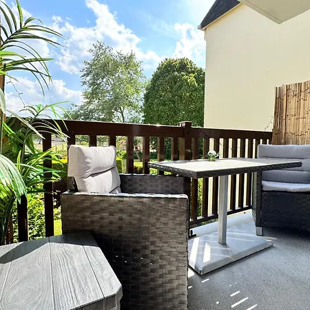 La Petite Oasis - Pour 2pers - 2km Du Centre Juno Et Du Debarquement - 10min A Pieds Du Centre & De La - Balcon - Exposition Sud - Stationnement & Wifi Gratuits *