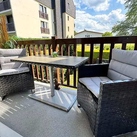 La Petite Oasis- Ideal Couple - Calme - Balcon Sud - Lumineux - 10min Du Centre & - Proche Centre Juno - Wifi *