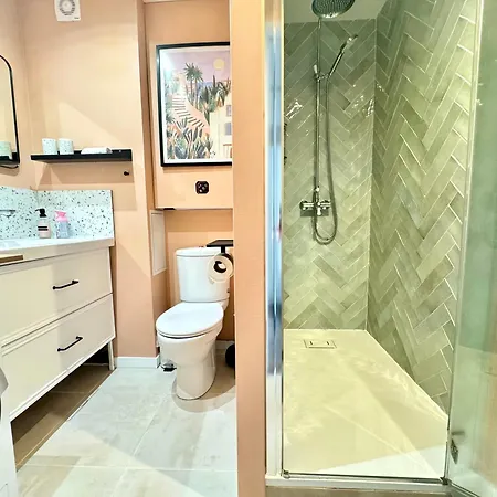 La Petite Oasis - Pour 2pers - 2km Du Centre Juno Et Du Debarquement - 10min A Pieds Du Centre & De La - Balcon - Exposition Sud - Stationnement & Wifi Gratuits *