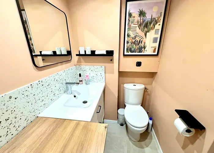 La Petite Oasis - Pour 2pers - 2km Du Centre Juno Et Du Debarquement - 10min A Pieds Du Centre & De La - Balcon - Exposition Sud - Stationnement & Wifi Gratuits * Courseulles-sur-Mer