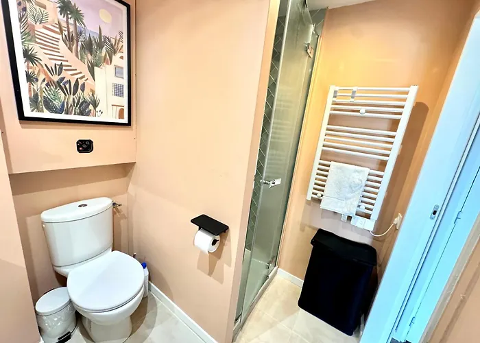 La Petite Oasis - Pour 2pers - 2km Du Centre Juno Et Du Debarquement - 10min A Pieds Du Centre & De La - Balcon - Exposition Sud - Stationnement & Wifi Gratuits